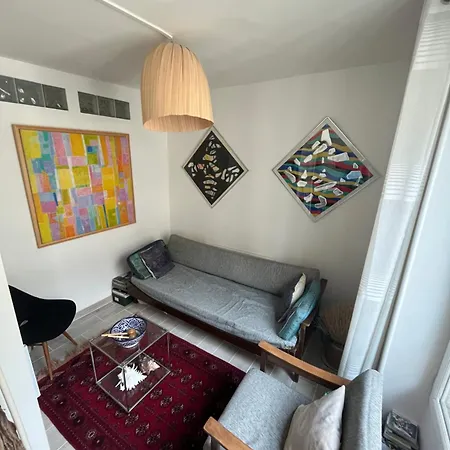 Apartamento Charming For Three In Central Chic Area Of París